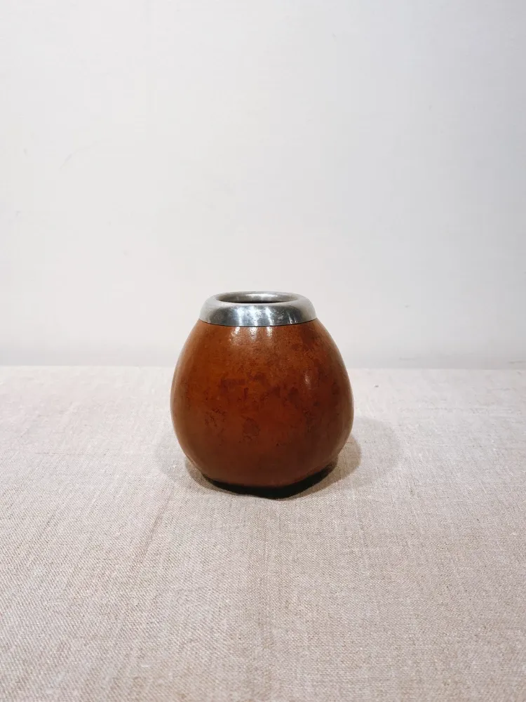 Calebasse Maté – Calebasse pour maté à bord métallique (Argentine)